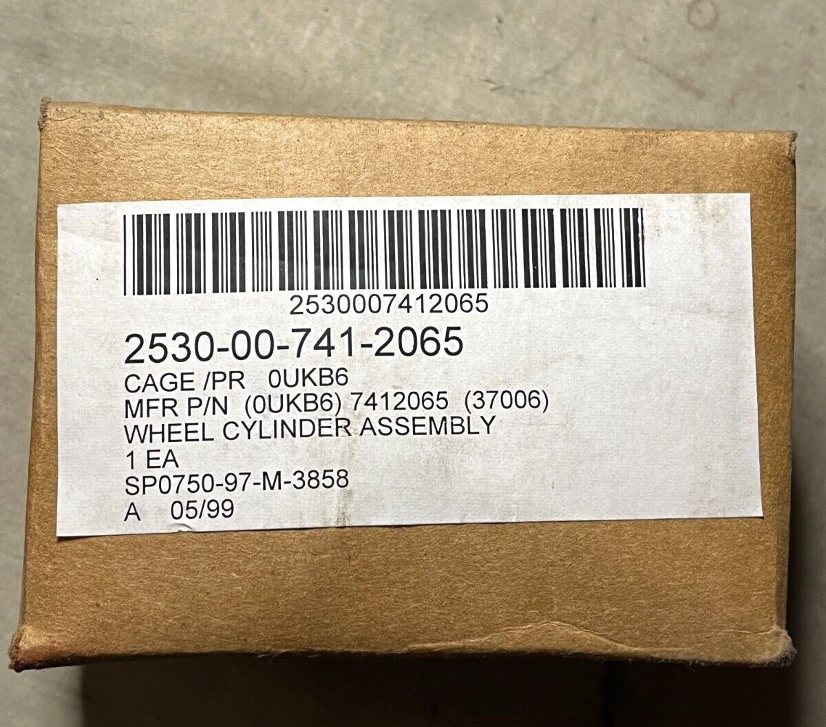 2.5TON M135 M200 SERIES WHEEL HYDRAULIC BRAKE CYLINDER ASSEMBLY 2530-00-741-2065