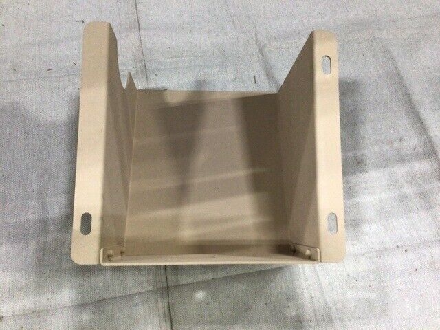 MRAP MAXXPRO NAVISTAR DEFENSE 3688866C1 VEHICLE COMPONENT COVER 2590-01-568-6253