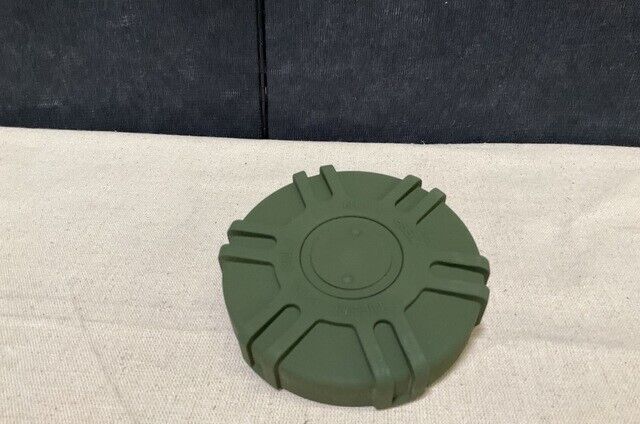MTVR, M1070, HET, 7 TON TRUCK 3533197 FILLER OPENING CAP 9HS528 2590-01-422-1912
