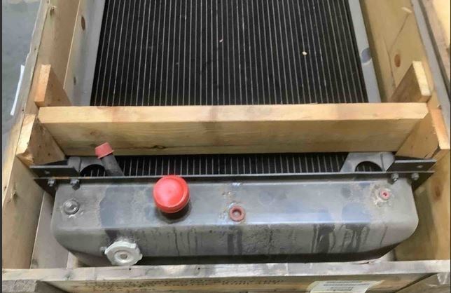 M915 m916 m917 m918 m920 series AM General Radiator 2930-01-082-7922 DG797700E