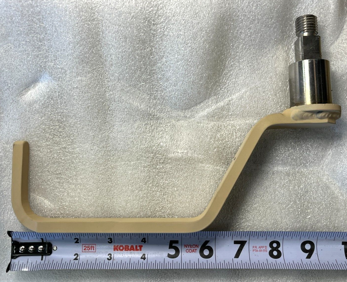 LAV-25 GENERAL DYNAMICS 10502283PT VEHICULAR DOOR HANDLE ASSY 2540-01-163-9735