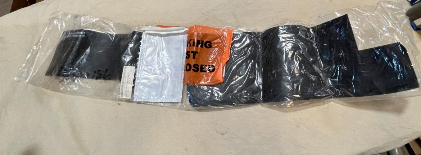 HMMWV HUMVEE CARGO DOOR SOUND DAMPER RH 12339649-2 5590784 2510-01-249-1581