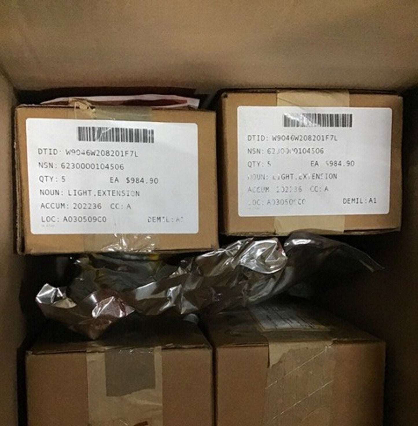 M1 TANK PERISCOPE TANK 6.8'' NYLON EXTENSION LIGHT 10540493 6230-00-010-4506