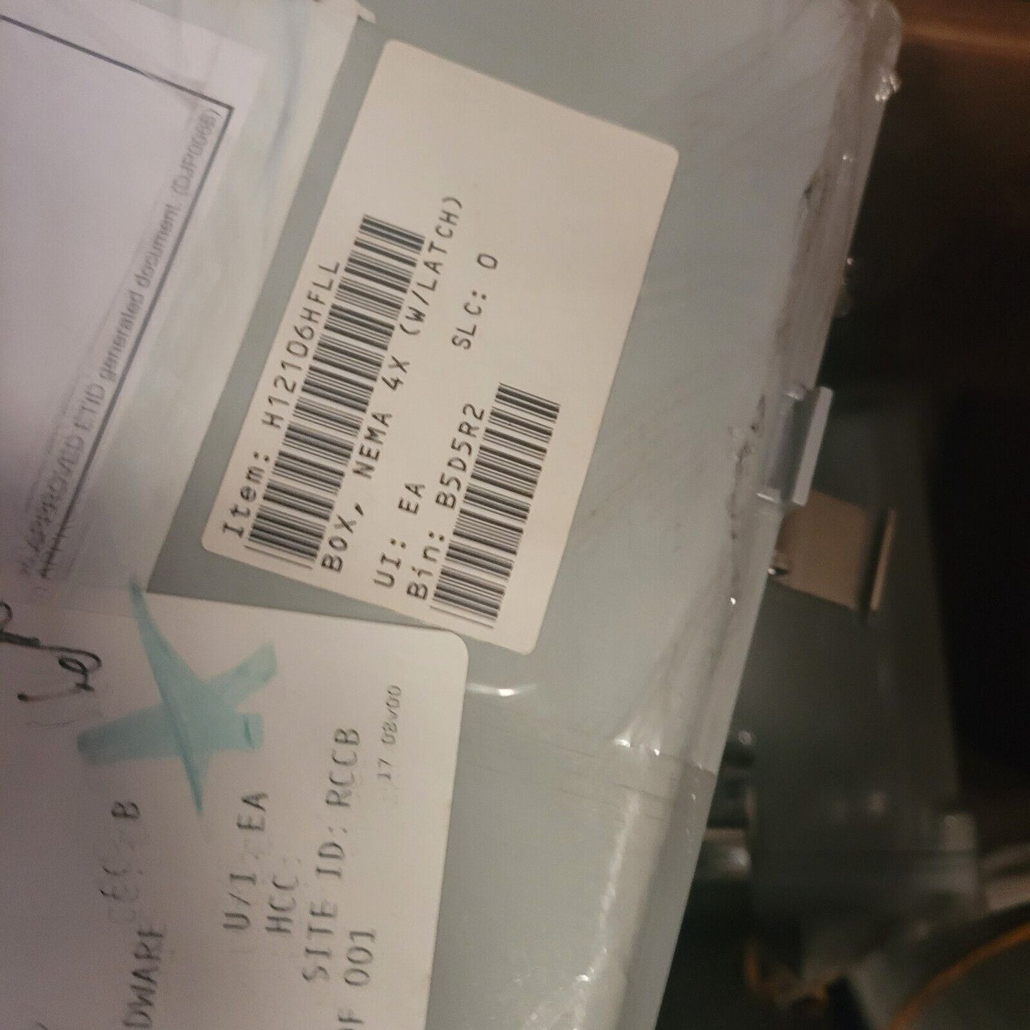 INTEGRA H12106HFLL 12"X10"X6" TRADITIONAL POLYCARBONATE HINGED ENCLOSUR W/LATCH