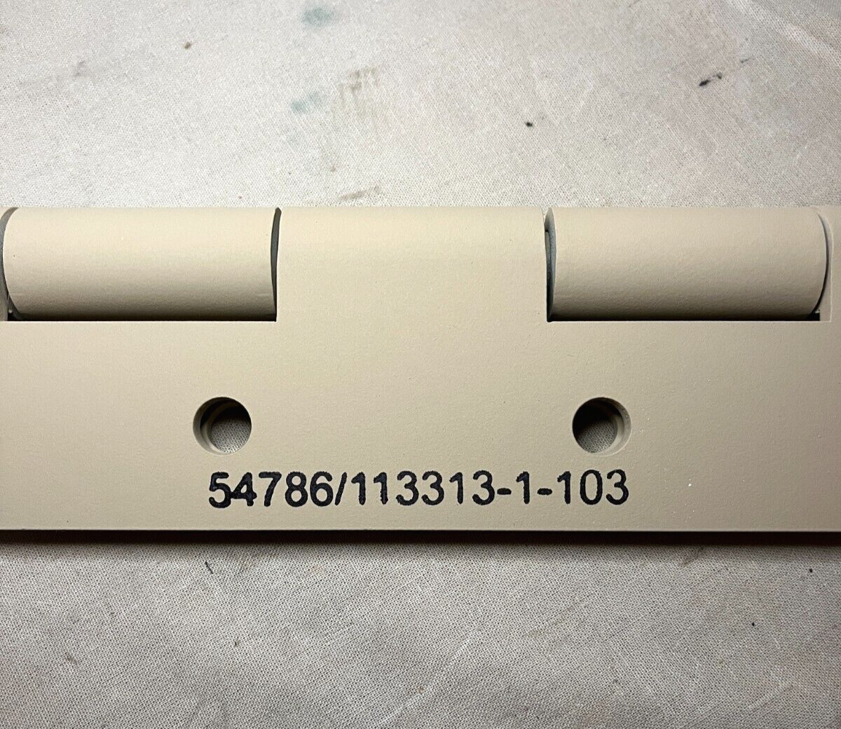BAE PLS VEHICULAR DOOR HINGE P/N 113313-1-103 NSN 2510-01-532-0580 I0315