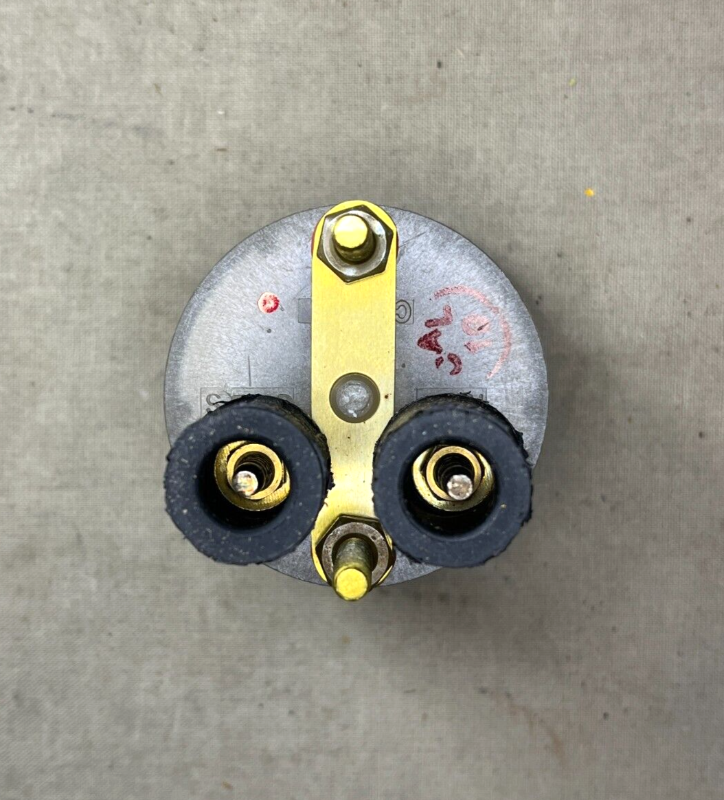 M998 HMMWV FARIA GG0552 24V DIAL INDICATING OIL PRESSURE GAGE 6620-01-181-1757