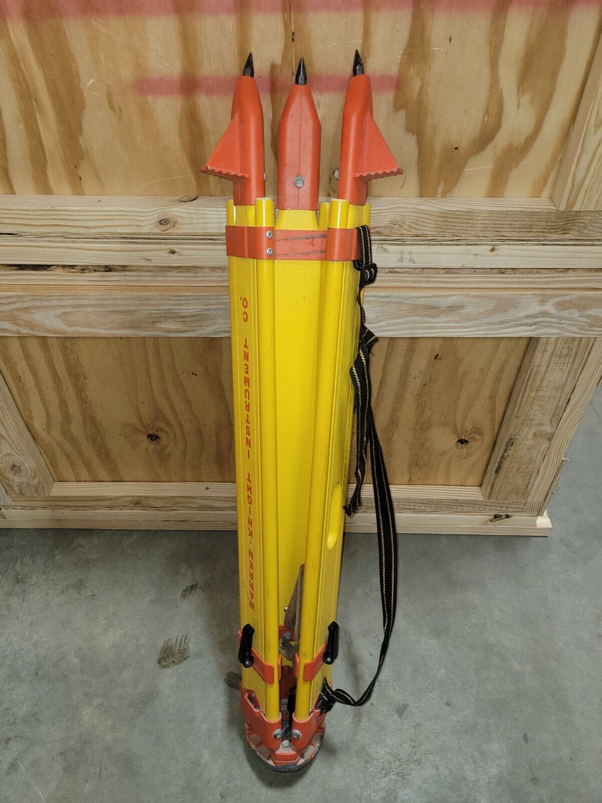 Dutch Hill STYLE Fiberglass Tripod E46877 GT-2000A MILITARY OLD STOCK