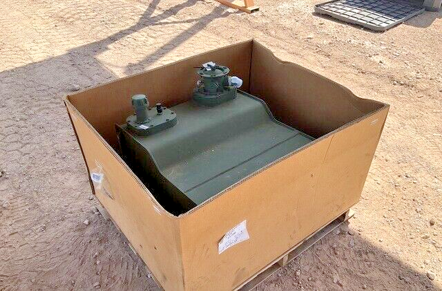 MILITARY 7TON WRECKER TRUCK OSHKOSH 3441592 HYDRAULIC RESERVOIR 4320-01-515-1079