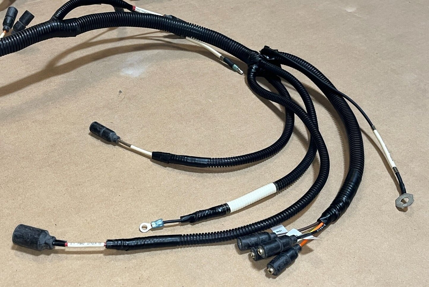 MPCV 10030215 BRANCHED WIRING HARNESS FRONT BUMPER POWER 6150-01-588-3145 NOS