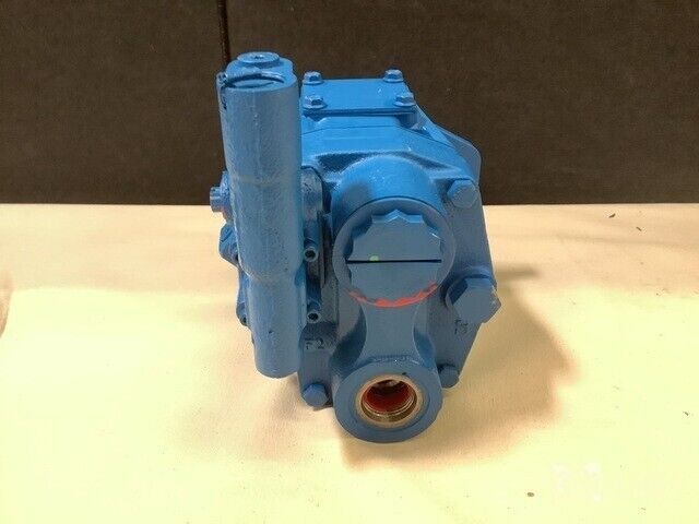 Genuine Military HET Eaton 02-341514 2004750 Power Steering Pump Assembly PVE12