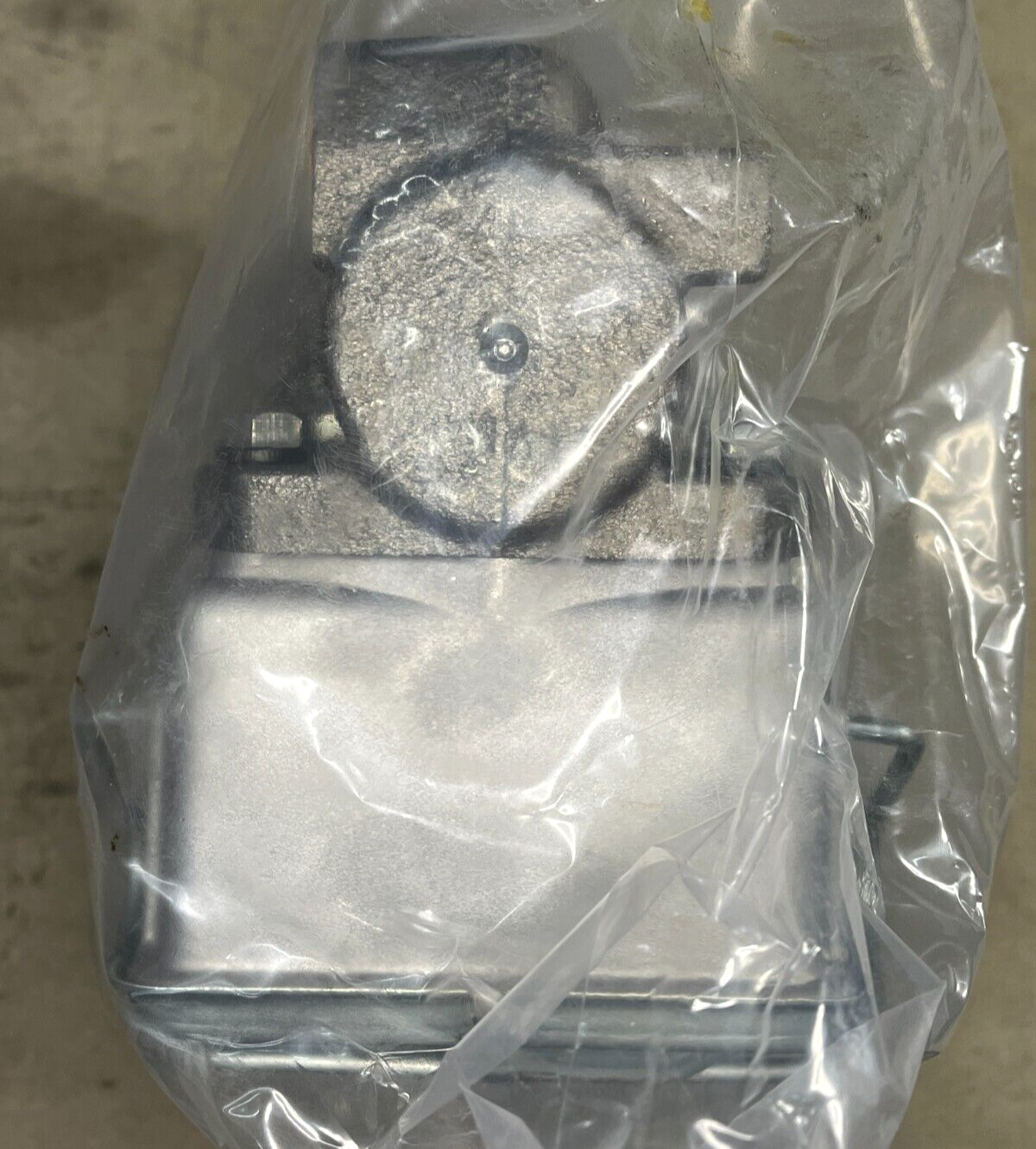 HMMWV M998 BRAKE BOOSTER CYLINDER ASSEMBLY KIT WITH HARDWARE 2530-01-568-8843