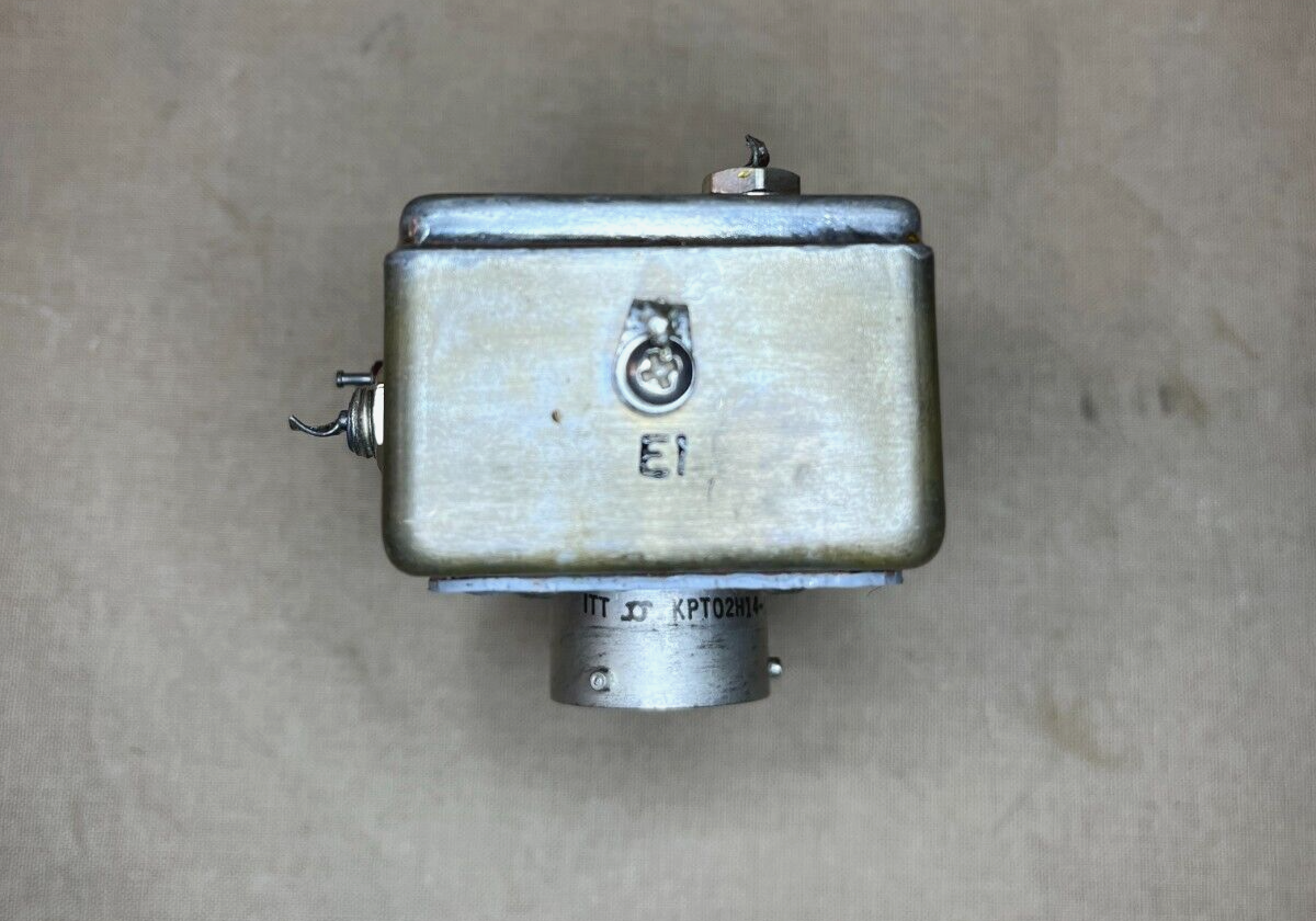 GENERAL DYNAMICS 03-796537-5 ELECTRICAL FILTER ASSEMBLY 5915-01-038-0048 NOS