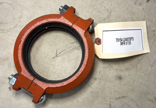 VICTAULIC 4/114.3-75 4'' GROOVED CLAMP COUPLING L040075PTO 5342-00-159-4562 NOS