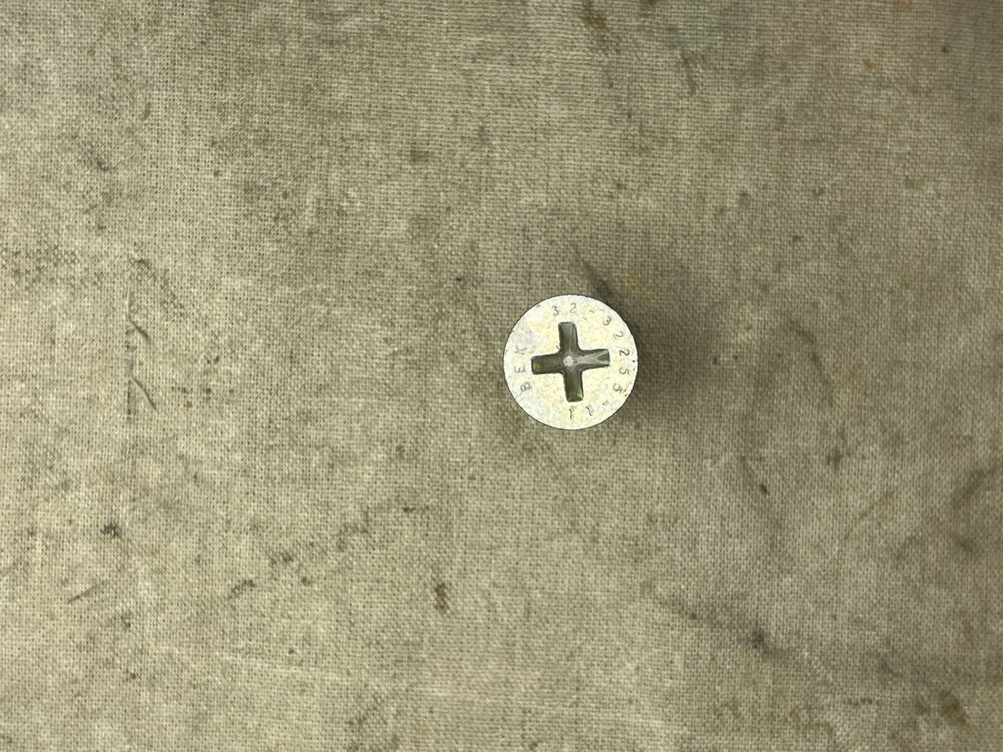 NEW AIRCRAFT PHANTOM F-4 BOEING 32-32255-11 MACHINE SCREW 5305-00-905-8211 USA
