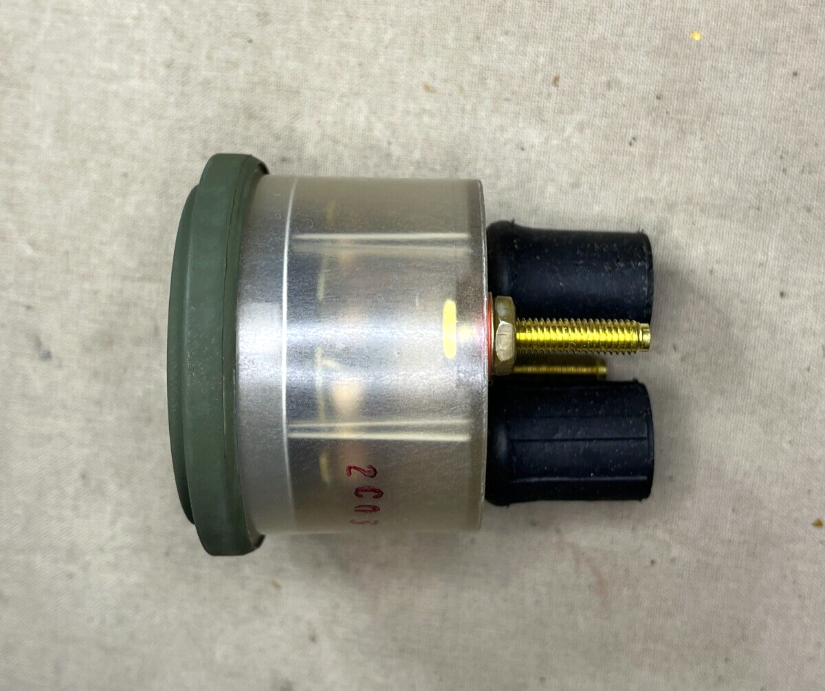 M998 HMMWV FARIA GG0552 24V DIAL INDICATING OIL PRESSURE GAGE 6620-01-181-1757