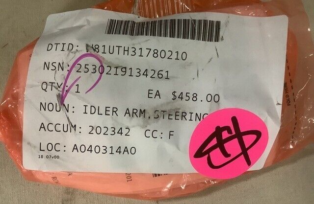LAV-25 IDLER ARM STEERING RIGHT FRONT APPLICATION 2530-21-913-4261 NOS