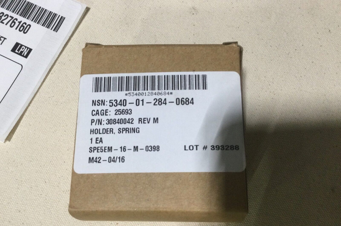 2 30840042 Spring Holder 5340-01-284-0684