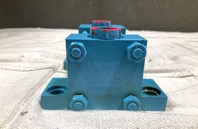 WASP CLASS LHD TE01CACD3AA01000 LINE ACTUATING CYLINDER ASSY 3040-01-301-3024