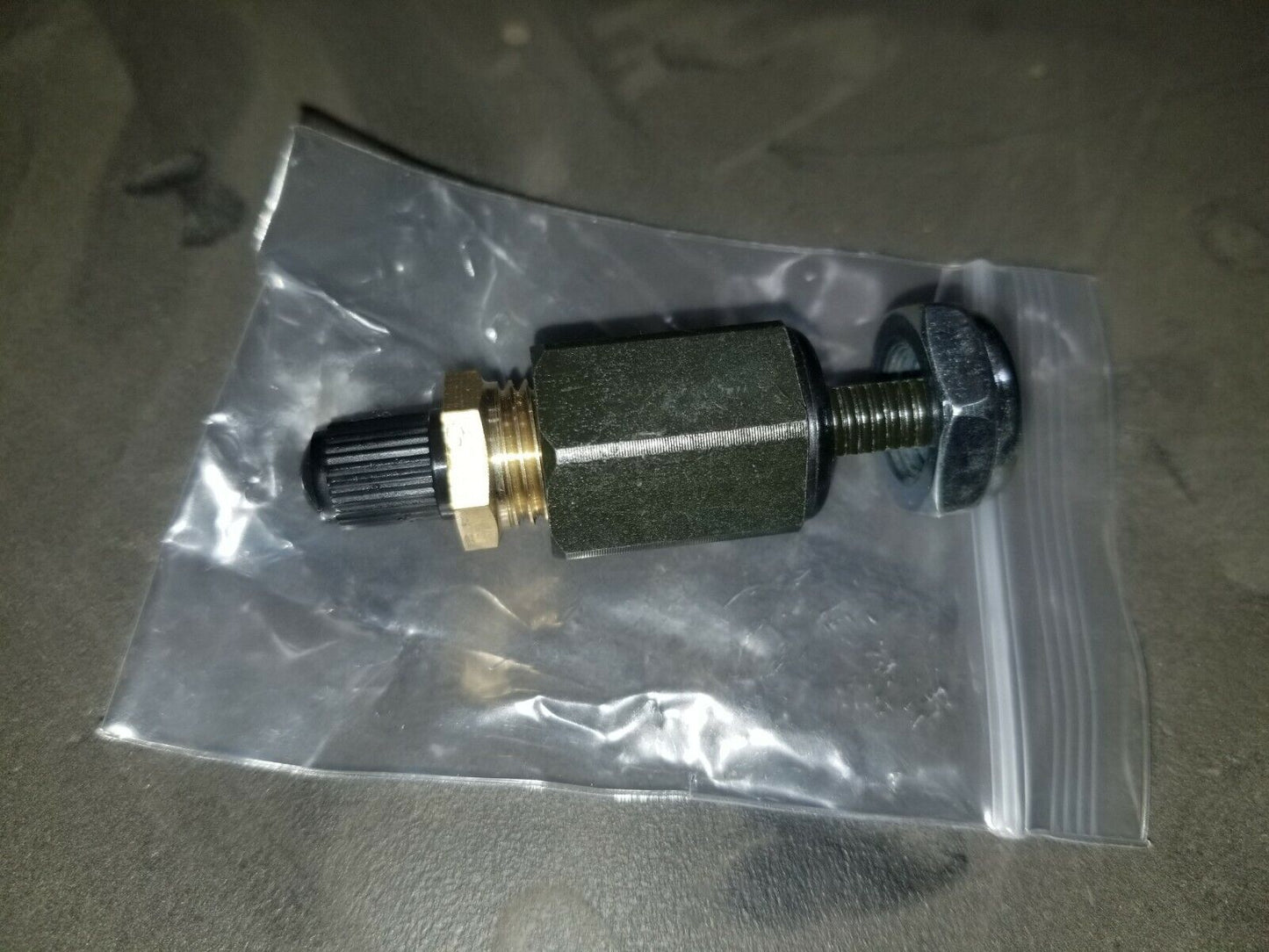 HMMWV HUMVEE HUMMER H1 Valve Stem Kit Tire Kit 57K0297