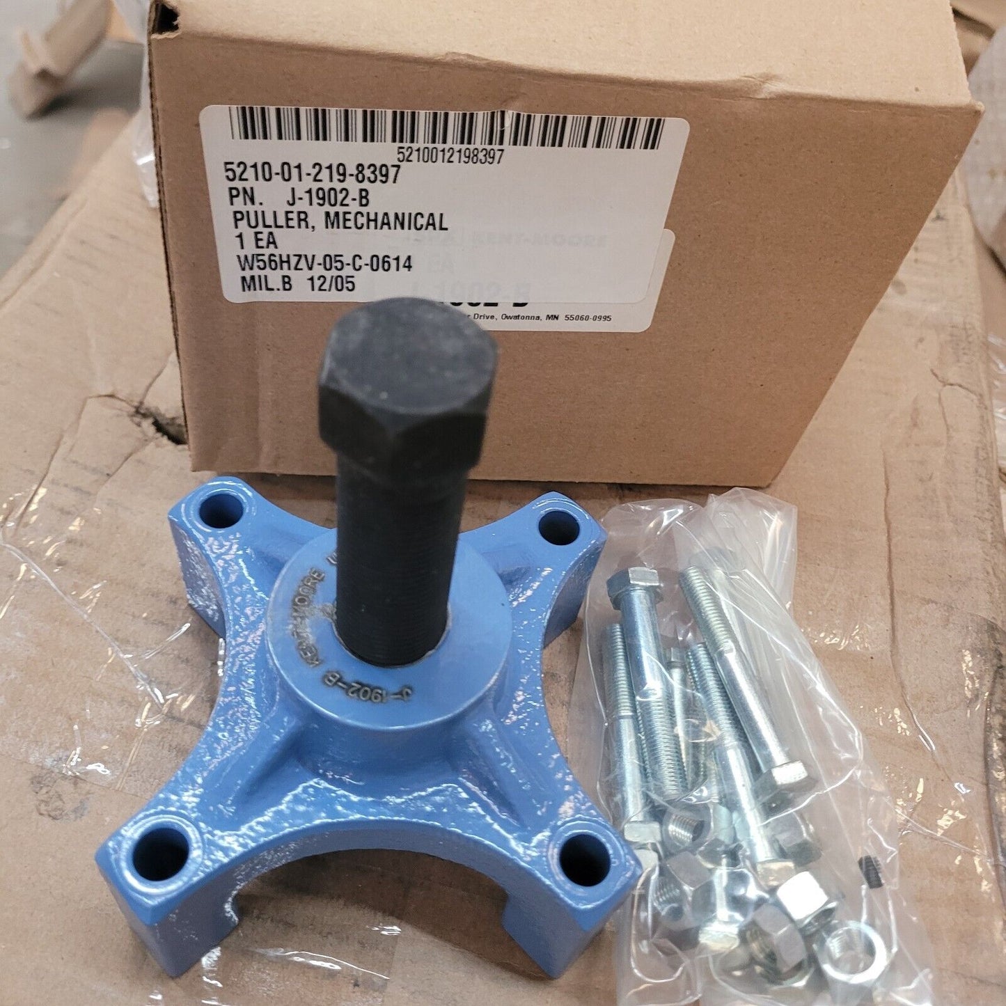 DETROIT DIESEL CAMSHAFT GEAR PULLER J-1902-B 2HL522 2KM162 5120-00-219-8397