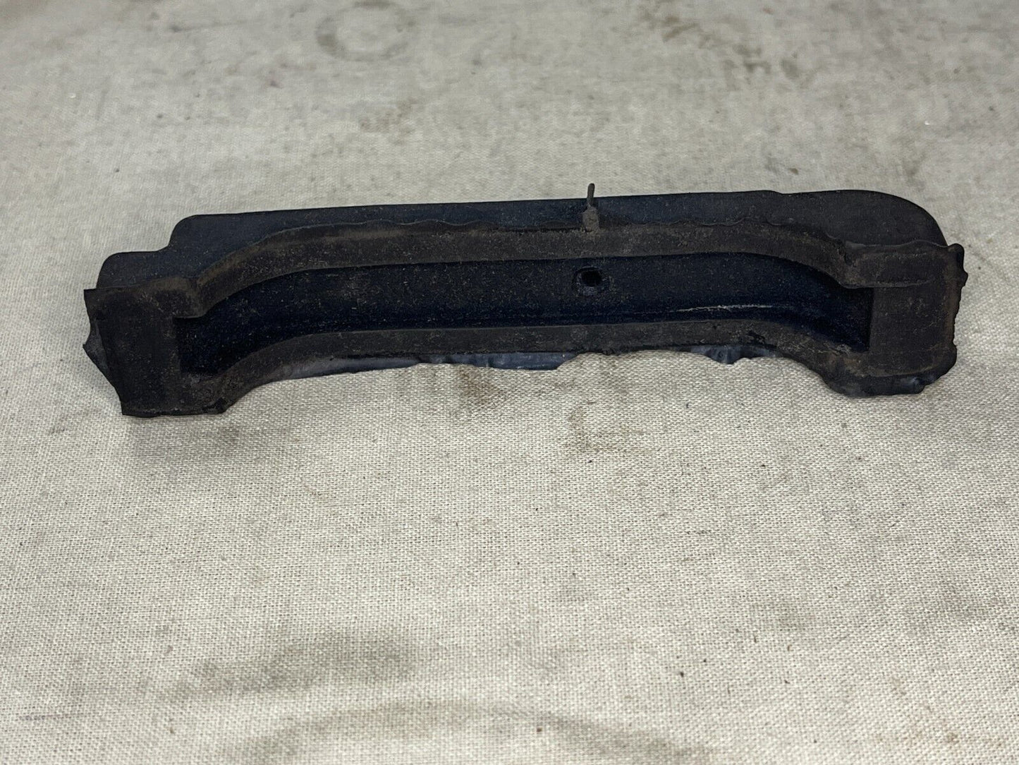 CUCV 6264100 3/8" RADIATOR RETAINER PAD BIG BLOCK 2930-01-147-4222 NOS