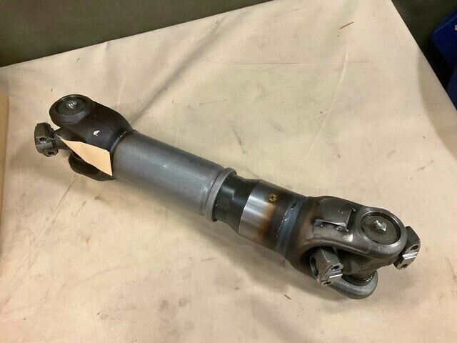 MRAP NAVISTAR DEFENSE 3872011C1 REAR PROPELLER SHAFT 69083-004 2520-01-585-3593