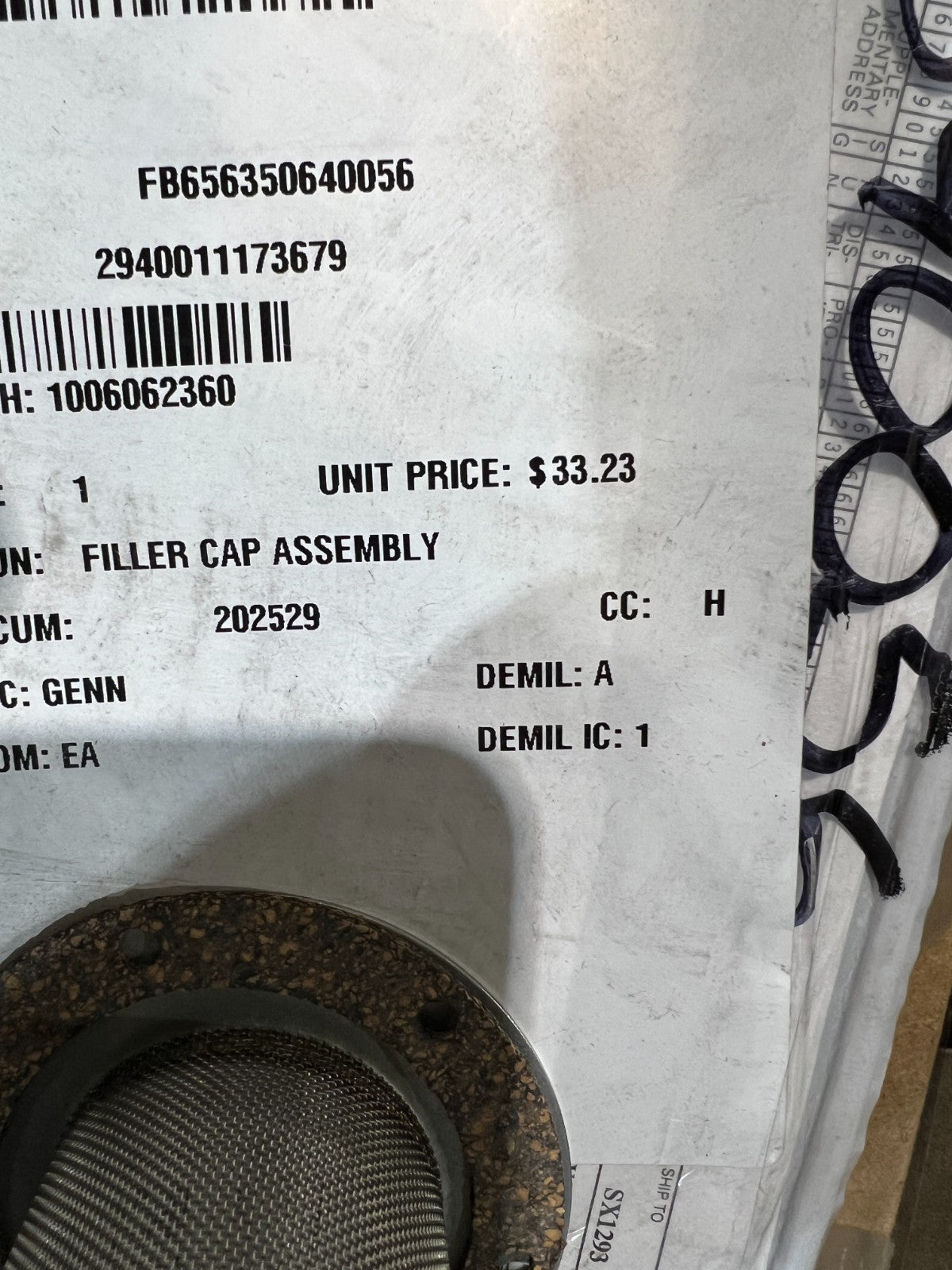 Filler Strainer Breather Cap FCS-557 NSN 2940-01-117-3679 - photo 4