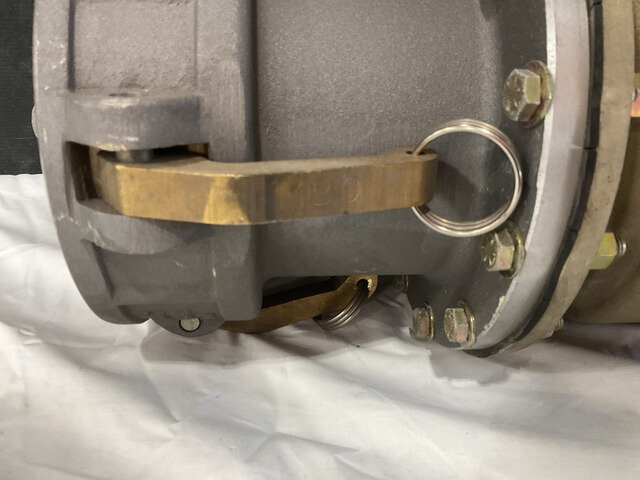 AMPHIBIOUS ASSAULT FUEL SYSTEM PRIDE CAST 12497305 GATE VALVE 4810-01-593-8281