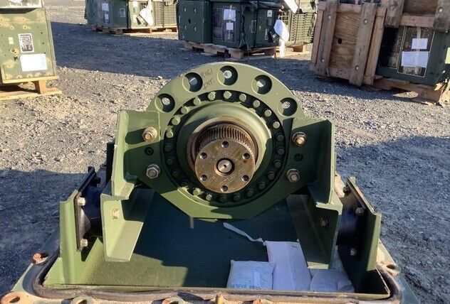 ARMORED BULLDOZER, Hydraulic ACTUATOR W/CONTAINER 57K1020 4810-01-337-8963
