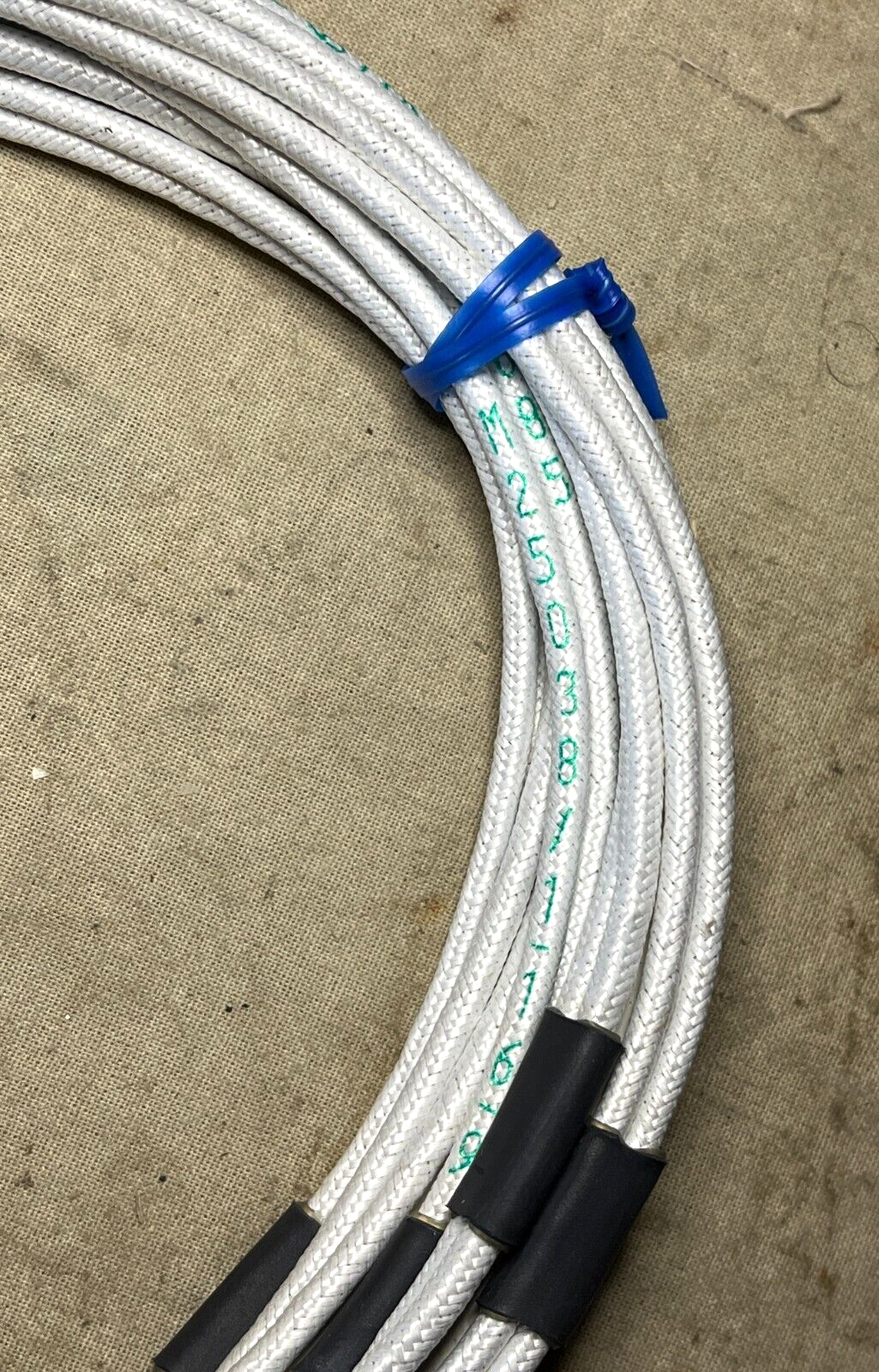 MRAP RG33 AERO CONTRACTORS 765634 ENGINE DETECTOR HARNESS 5995-01-566-9604