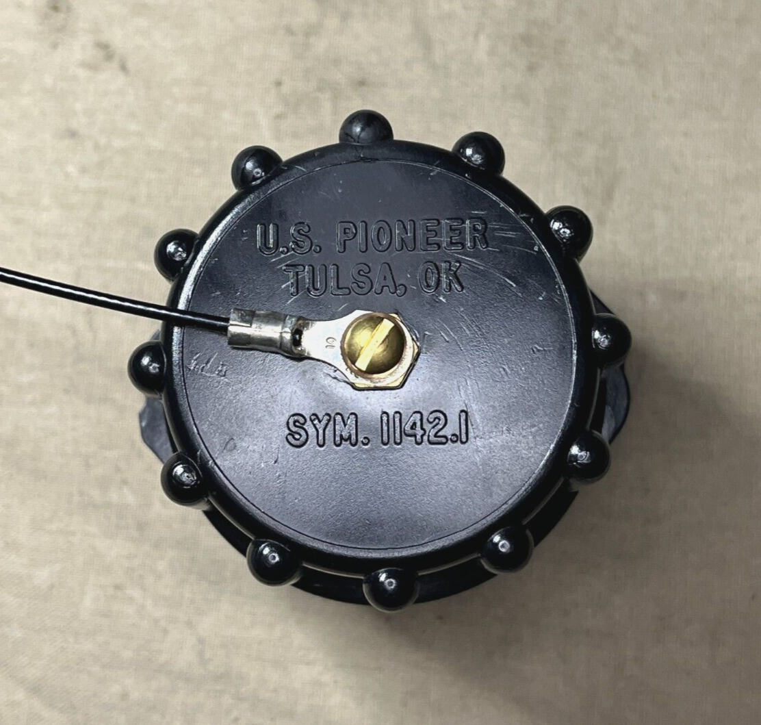 ELECTRICAL COVER, HOLLOW CAP ASSEMBLY M2726/13-001 MIL-R-2726 5935-01-046-2614