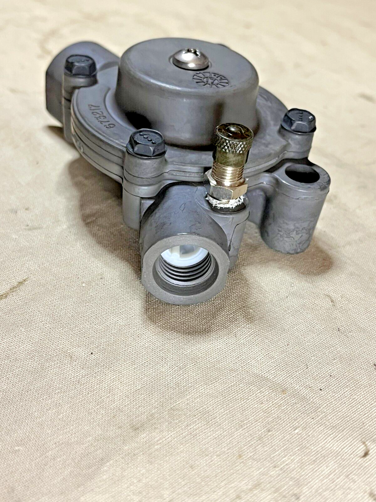 FMTV LMTV MRAP M939A2 CTIS PNEUMATIC WHEEL VALVE 673217 4820-01-363-3743 USA