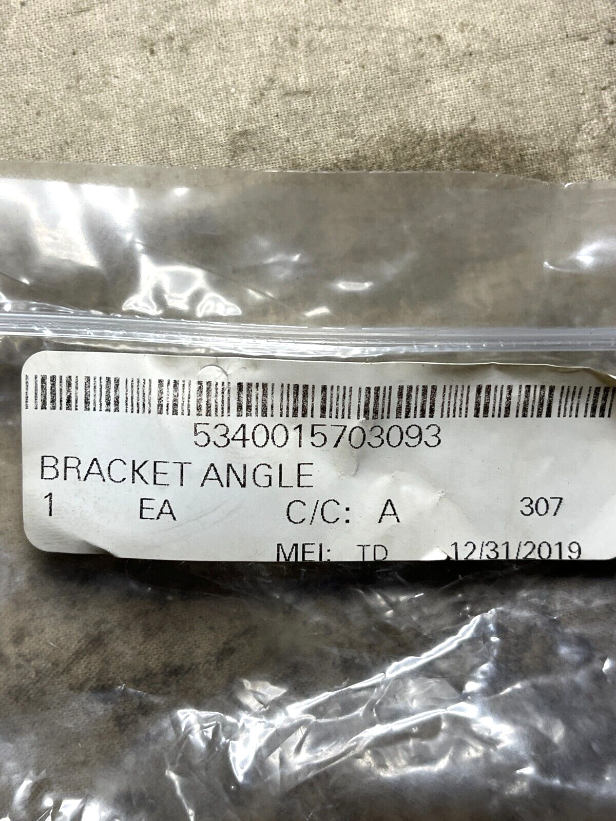USGI MILITARY D1-36011D-2 ANGLE BRACKET 5340-01-570-3093 NOS