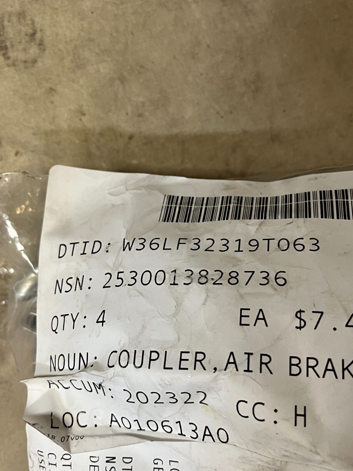 FMTV MRAP BAE CAIMAN PHILLIPS 12414667 EMERGENCY AIR BRAKE COUPLER 2530013828736