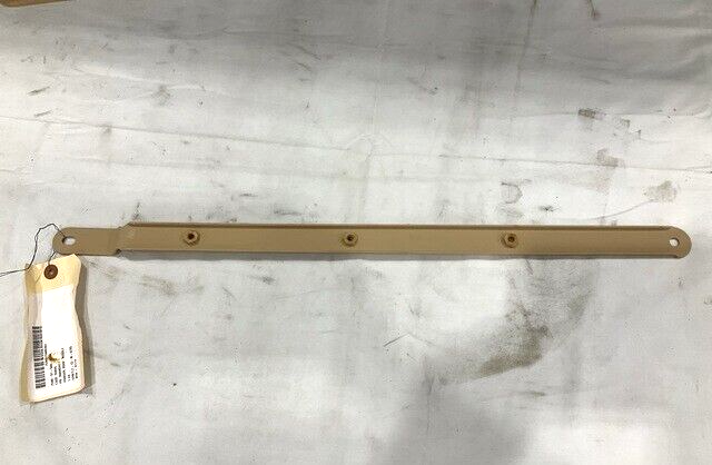 MRAP NAVISTAR 3689854C1 MIDDLE ROOF SHORT HANGER 3689854C1L 2590-01-568-6364