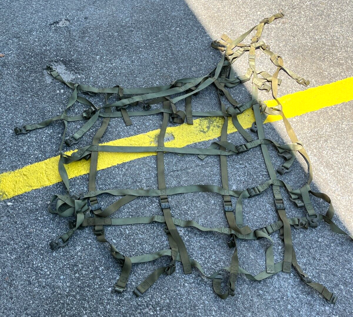 HMMWV HUMVEE HATCH Net Assy Cargo 12446812 WEBBING STRAP  5340-01-415-8672