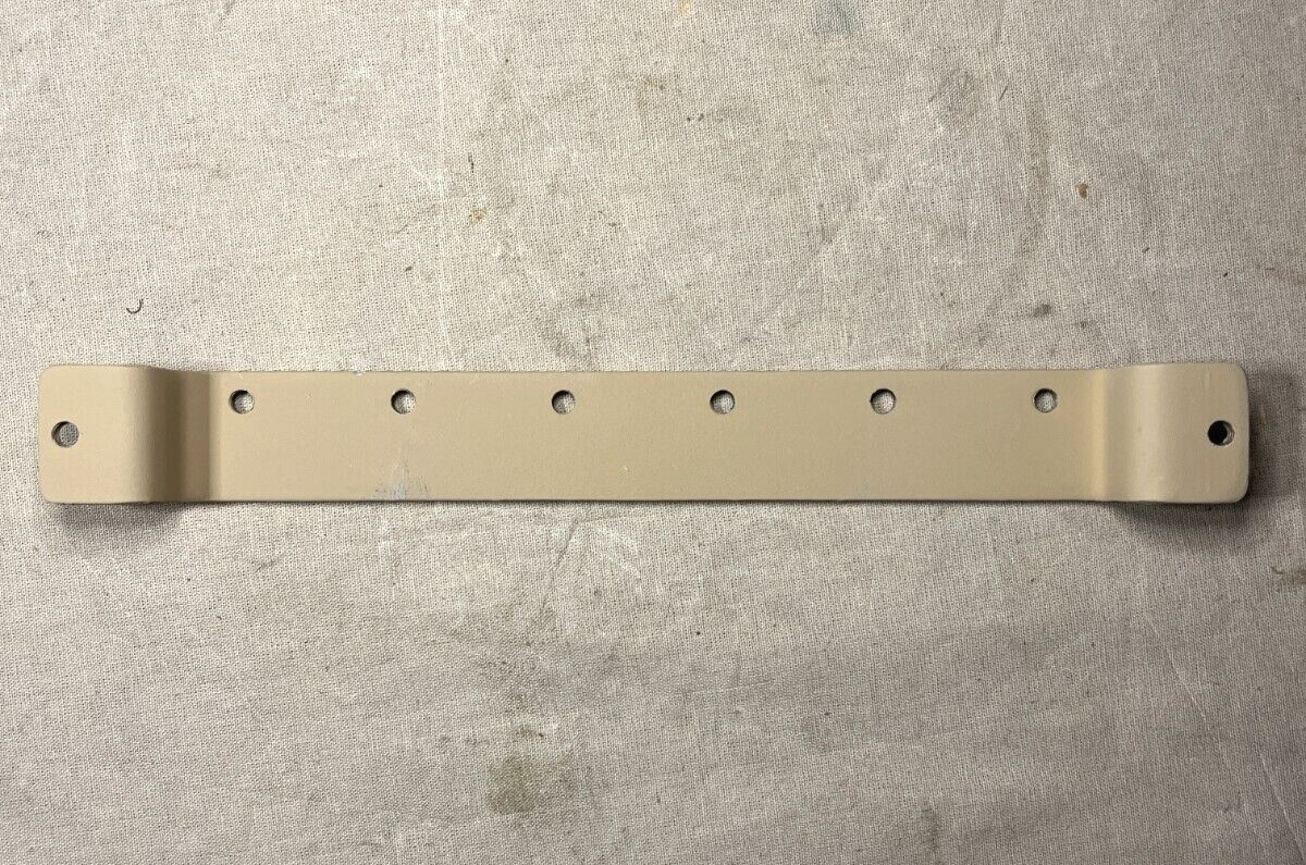 MRAP RG-31, MMPV VEHICLE R0076315-0102 MOUNTING PLATE R0076315 5340-01-574-6902