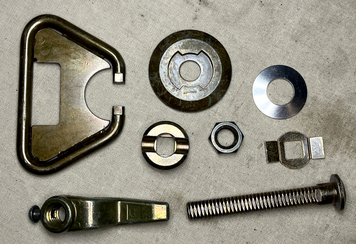 USGI MILITARY FMTV HIMARS 12417944 VEHICULAR DOOR LATCH 6899226 2540-01-461-0607