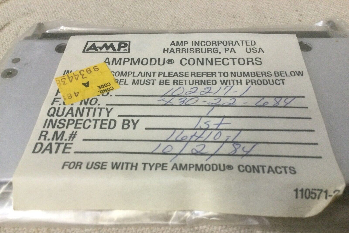 AMP 102217-1 ELECTRICAL PLUG CONNECTOR 3221423-1 5935-01-151-3004 FITS SUBMARINE