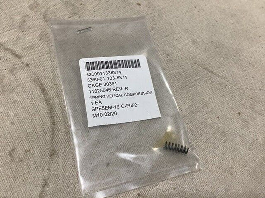 US MILITARY 11826046 COMPRESSION HELICAL SPRING NSN 5360-01-133-8874
