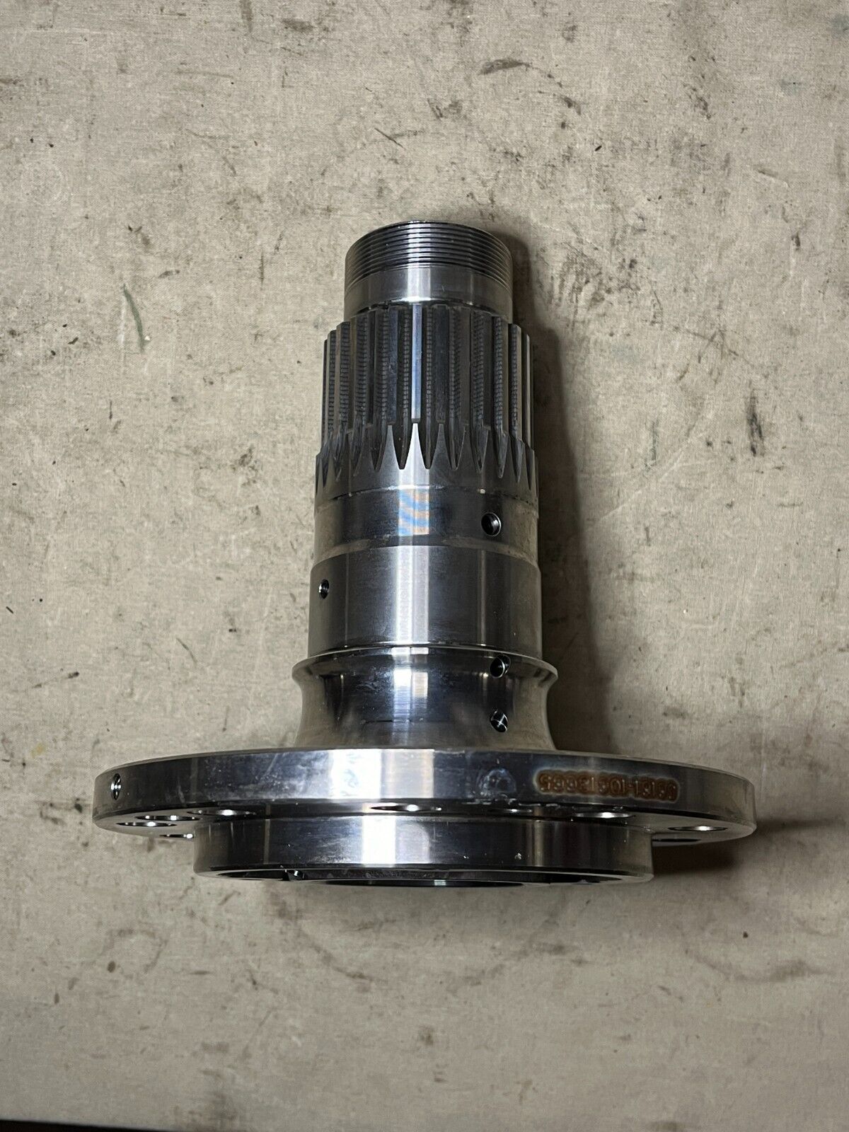 LIGHT ARMORED VEHICLE 10618665 DRIVING NONDRIVING WHEEL SPINDLE 2530-20-000-1040