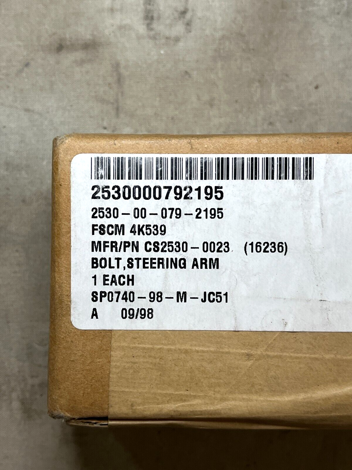 AIRCRAFT A10 CS2530-0023 WHEEL SPINDLE KINGPIN BOLT 2530-00-079-2195 NOS