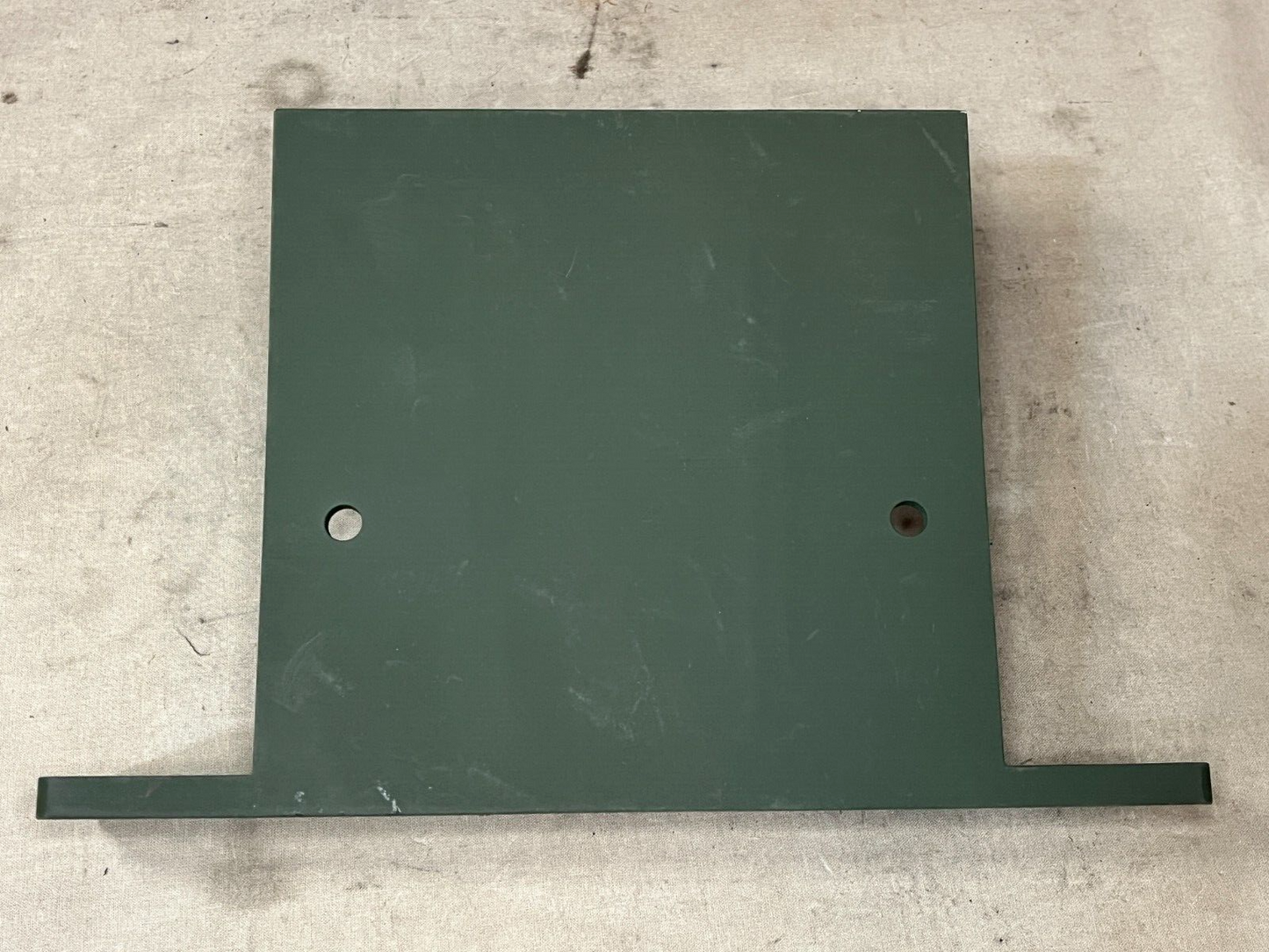 MILITARY UTILITY TRUCK 12518580 SIDE STOWAGE MOUNTING BRACKET 5340-01-593-9610