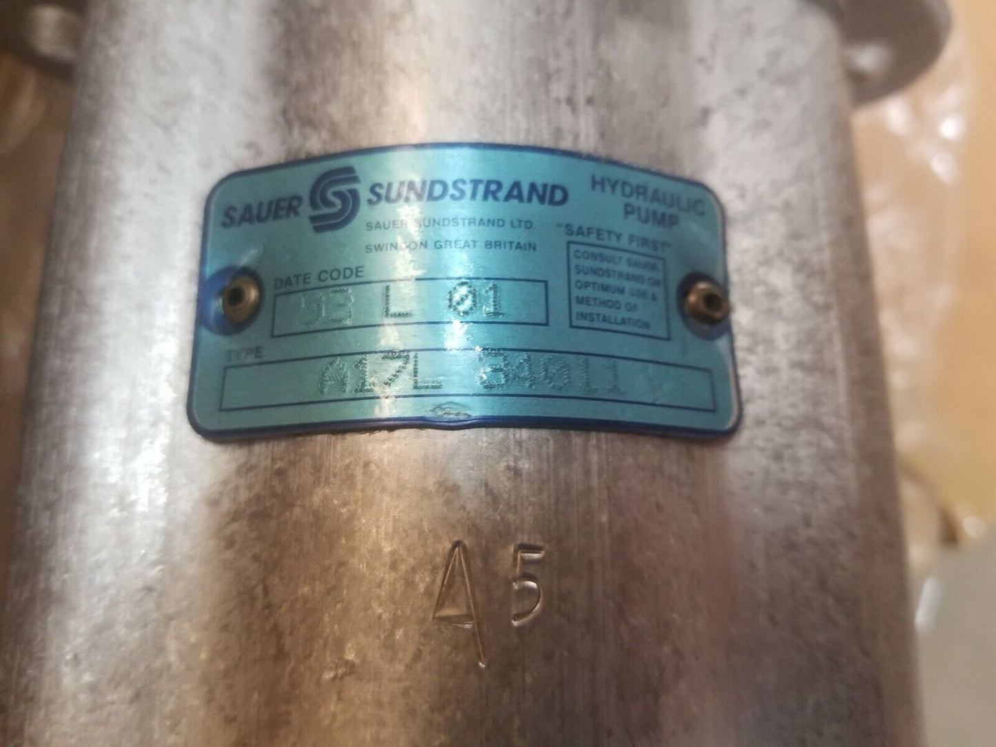 2530-01-368-9501 POWER STEERING PUMP M1080 TRUCK 12414372	 12414372 FMTV	LMTV