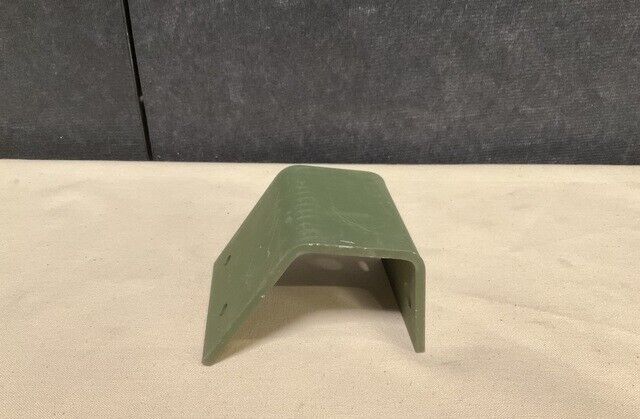 MTVR-2MK25, 2MK23 ANGLE BRACKET VALVE MOUNTING 3270410 3704189 5340-01-515-4171
