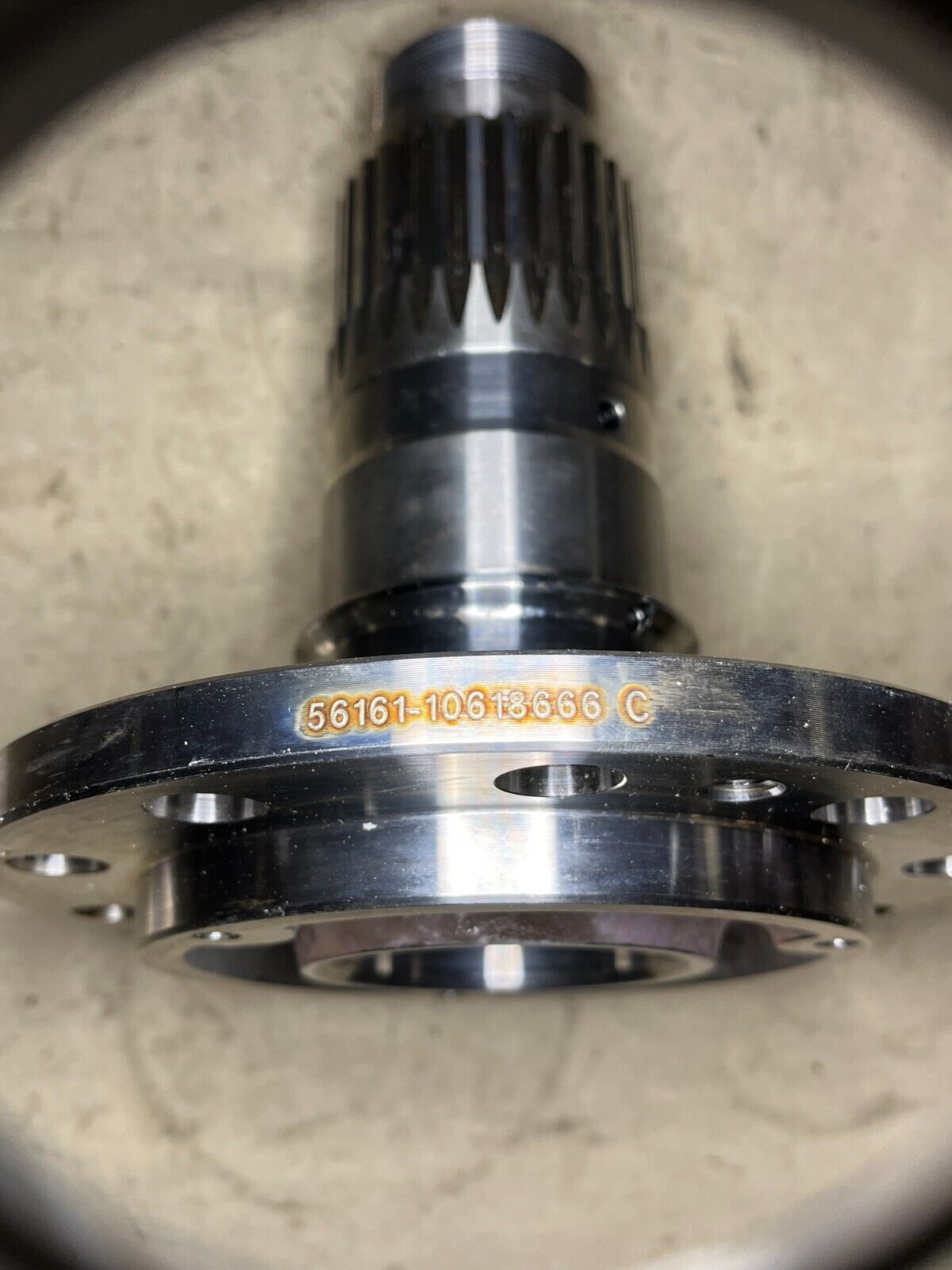 LIGHT ARMORED VEHICLE 10618665 DRIVING NONDRIVING WHEEL SPINDLE 2530-20-000-1040