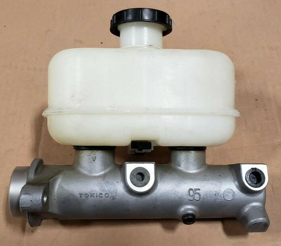 2002/2003 Ford OEM F-150 - Brake Master Cylinder With Reservoir BRMC-107
