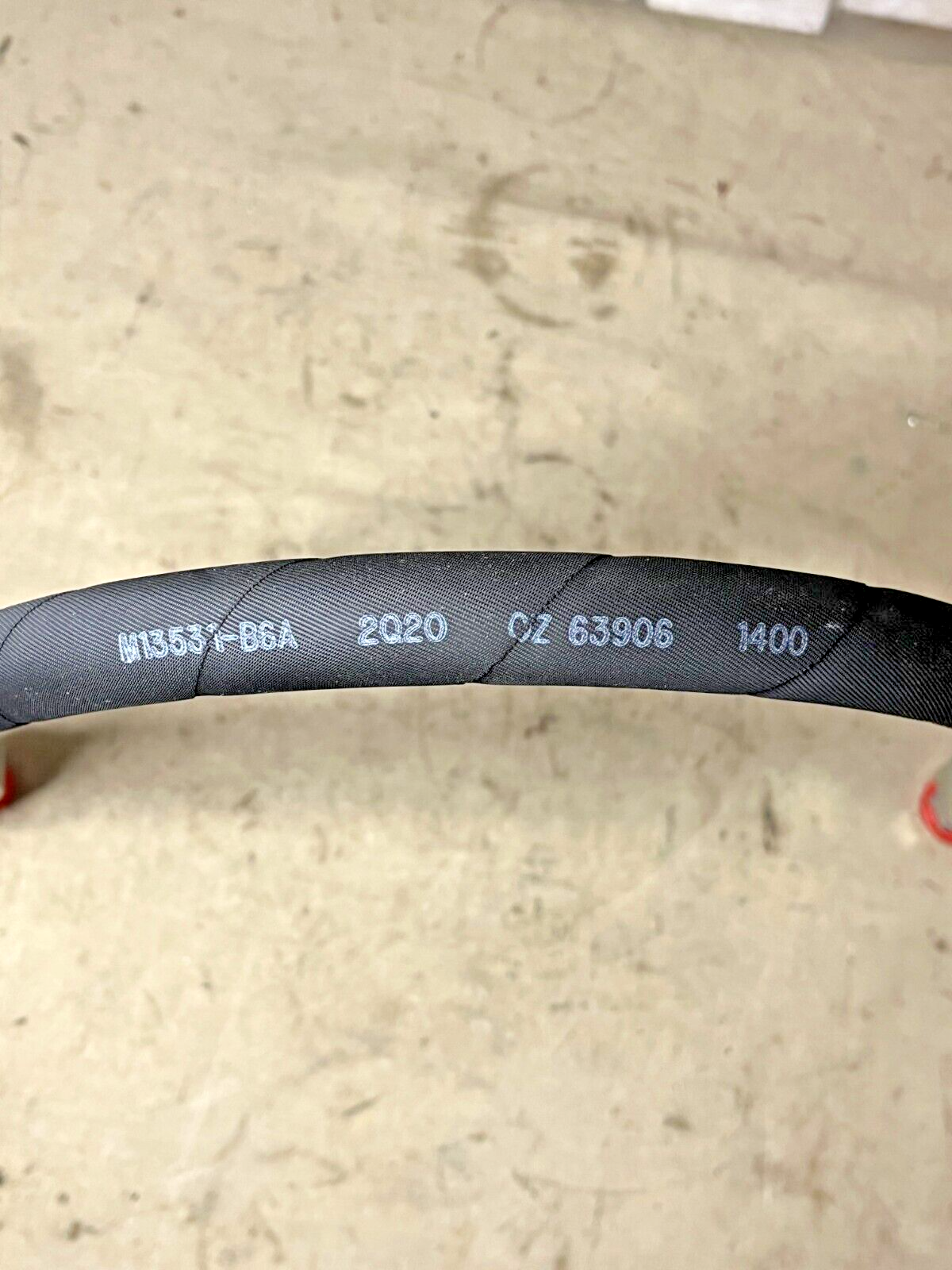 ASSAULT AMPHIBIOUS VEHICLE 6227633-1 NONMETALLIC HOSE ASSEMBLY 4720-01-067-9715