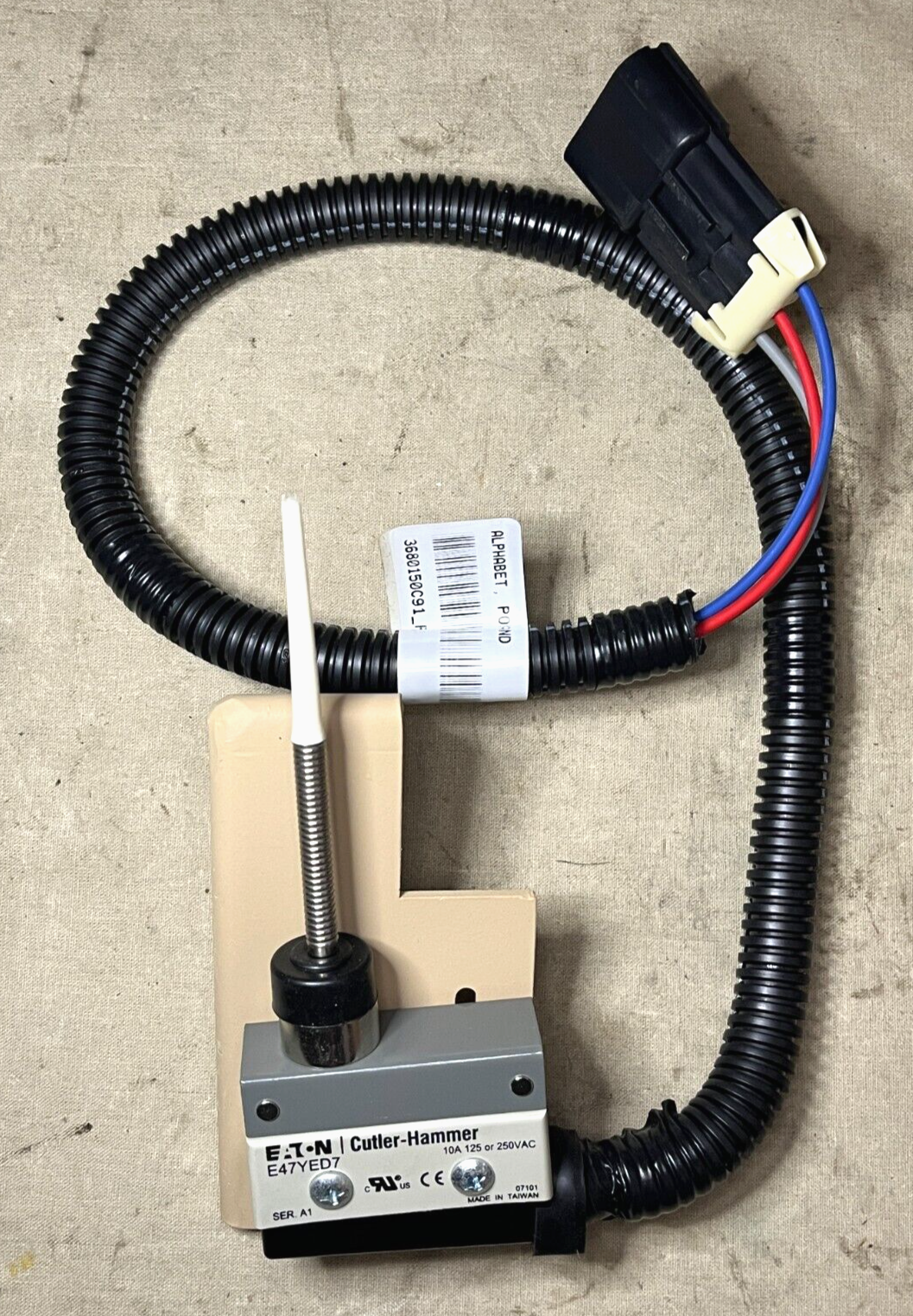 MILITARY MRAP 3680150C91 RAMP DOOR SWITCH, WIRING HARNESS 10A 6150-01-567-0315