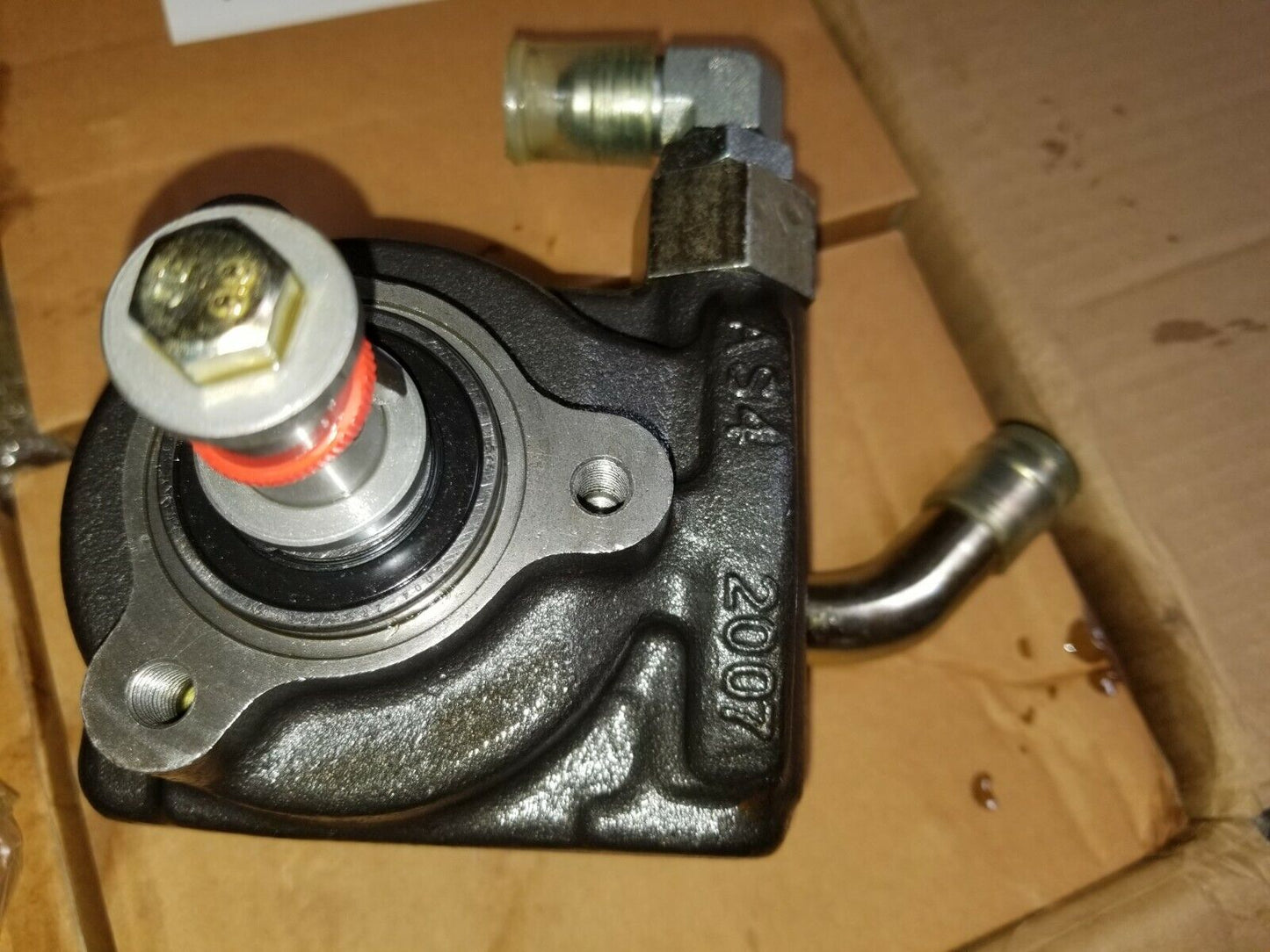 M1114 M1125 Power Steering Pump 6500522 Heavy Duty Humvee Power steering